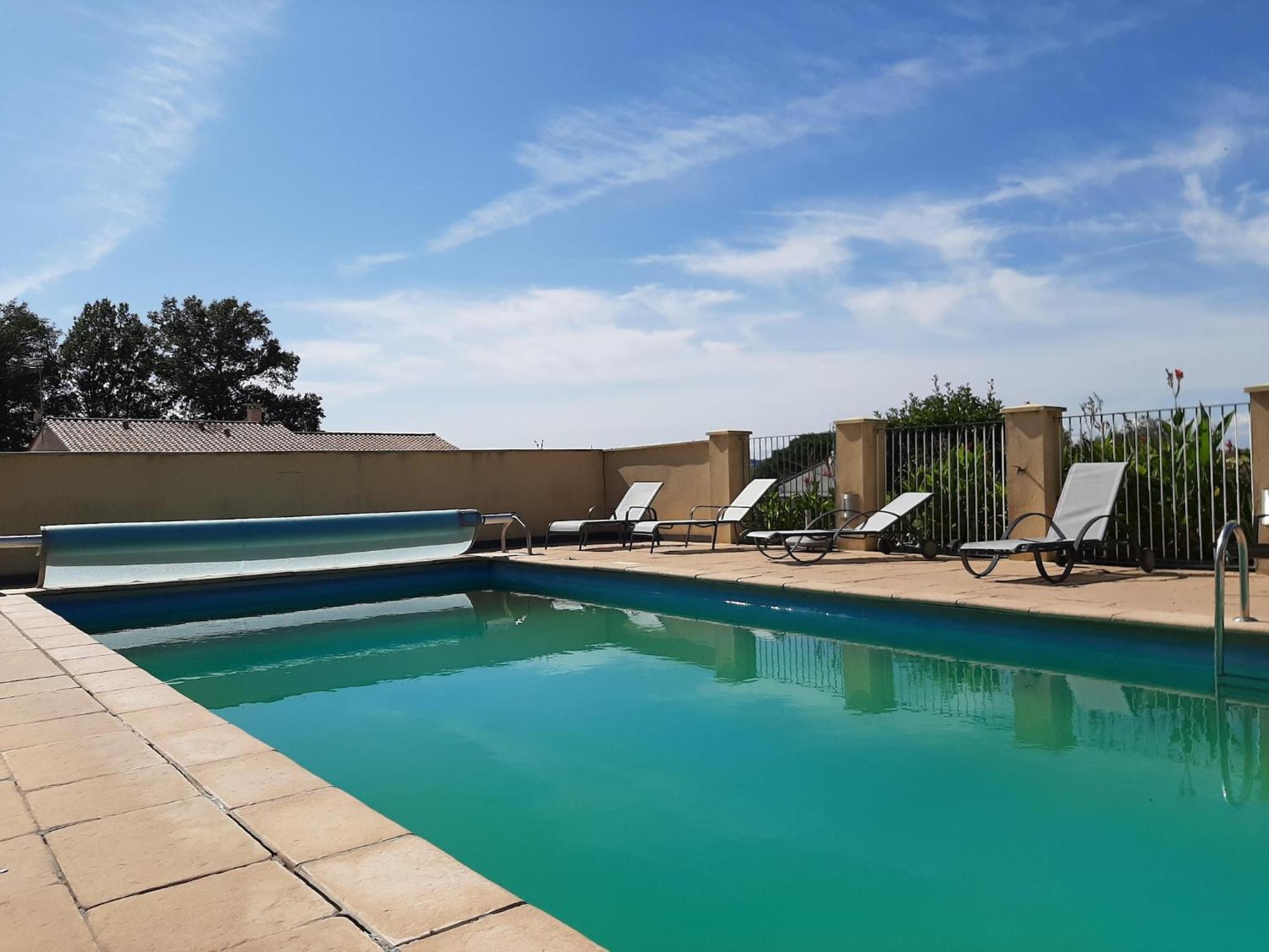 Modern Holiday Home In Aquitaine Saint-Nexans Exterior photo